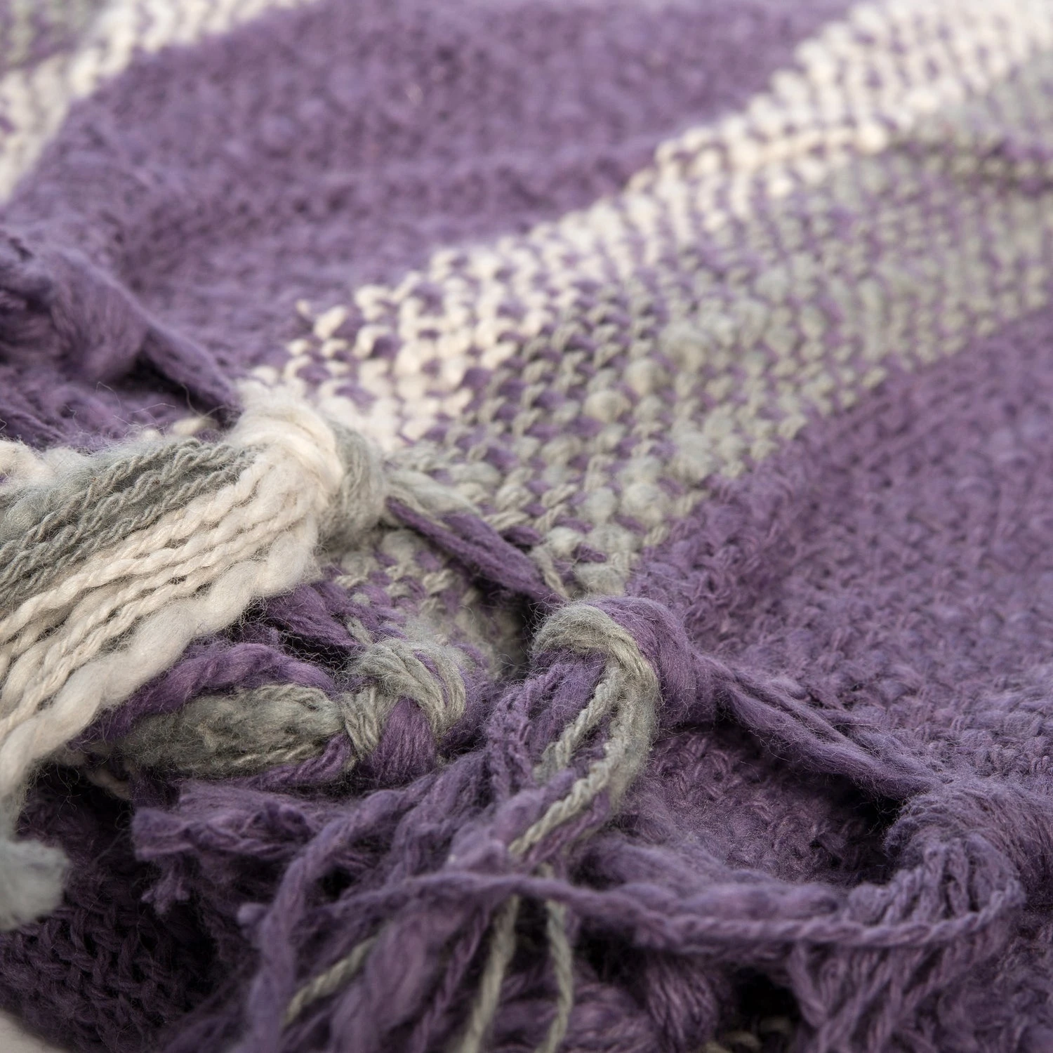 Intratuin Plaid Streep 170 X 130 Cm Paars 2 Intratuin Plaid Streep 170 X 130 Cm Paars - Afbeelding 2