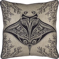 Sleepin Buddha sierkussen Mantaray beige 50 x 50 cm