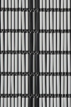 Sun-Arts Vliegengordijn Hulzen Wit/zwart 100 X 1,3 X 232 Cm -Decori Meubelen Winkel 8717774824092 3